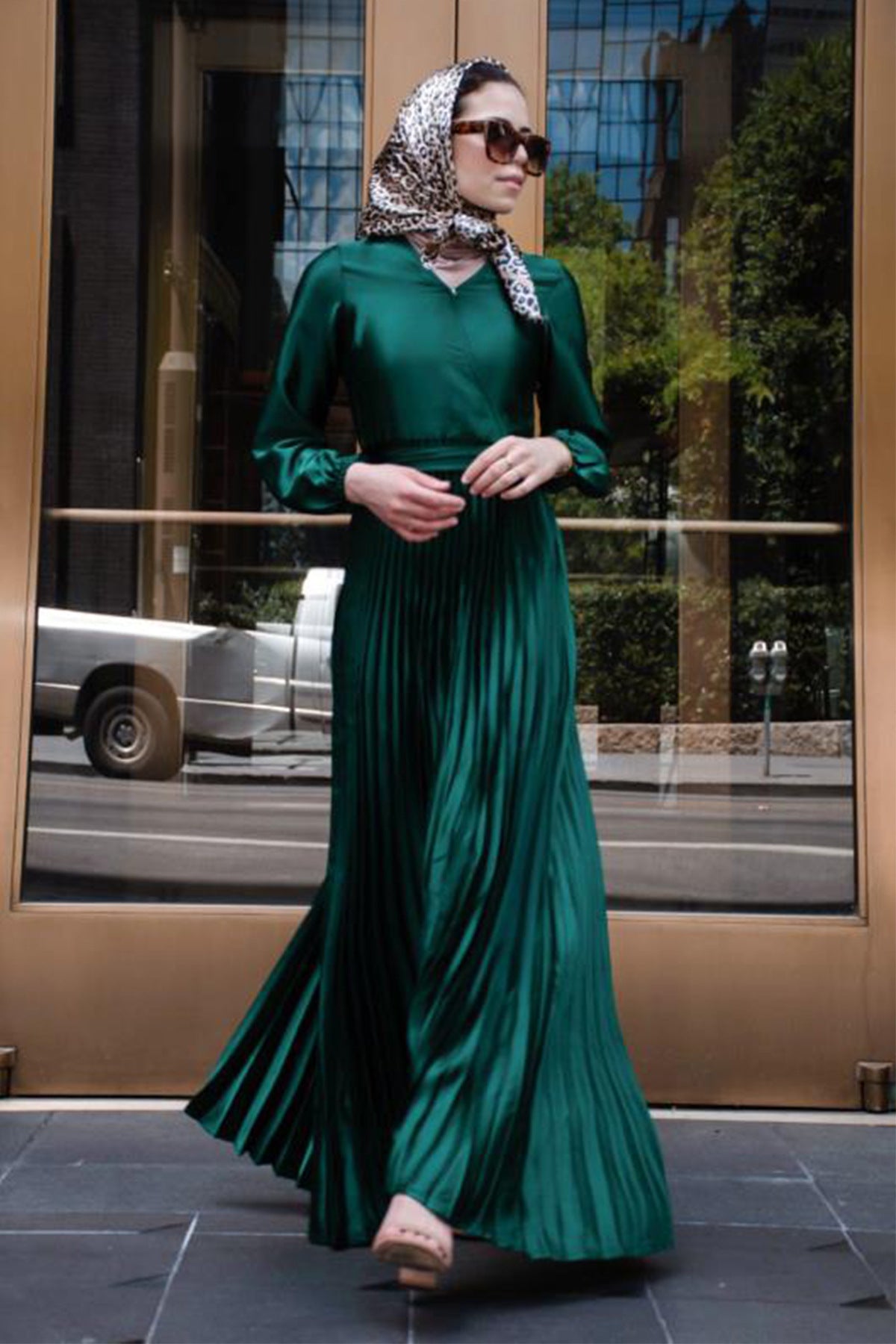 Fashion V Neck Pleated Skirt Dress - Trendy Women's Clothing