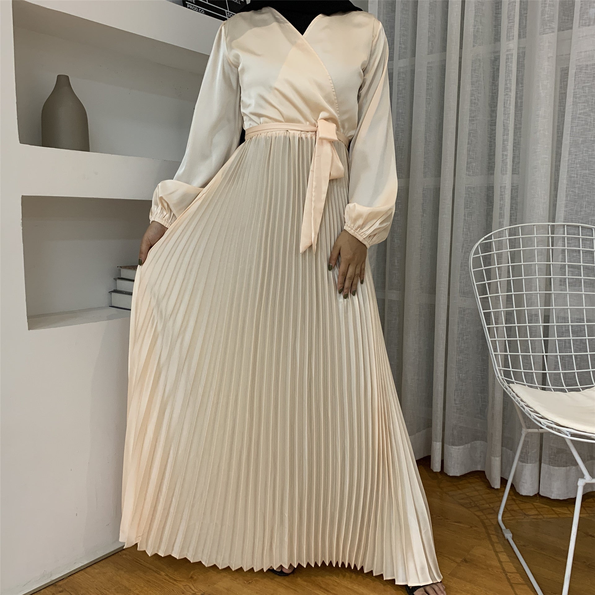 Fashion V Neck Pleated Skirt Dress - Trendy Women's Clothing