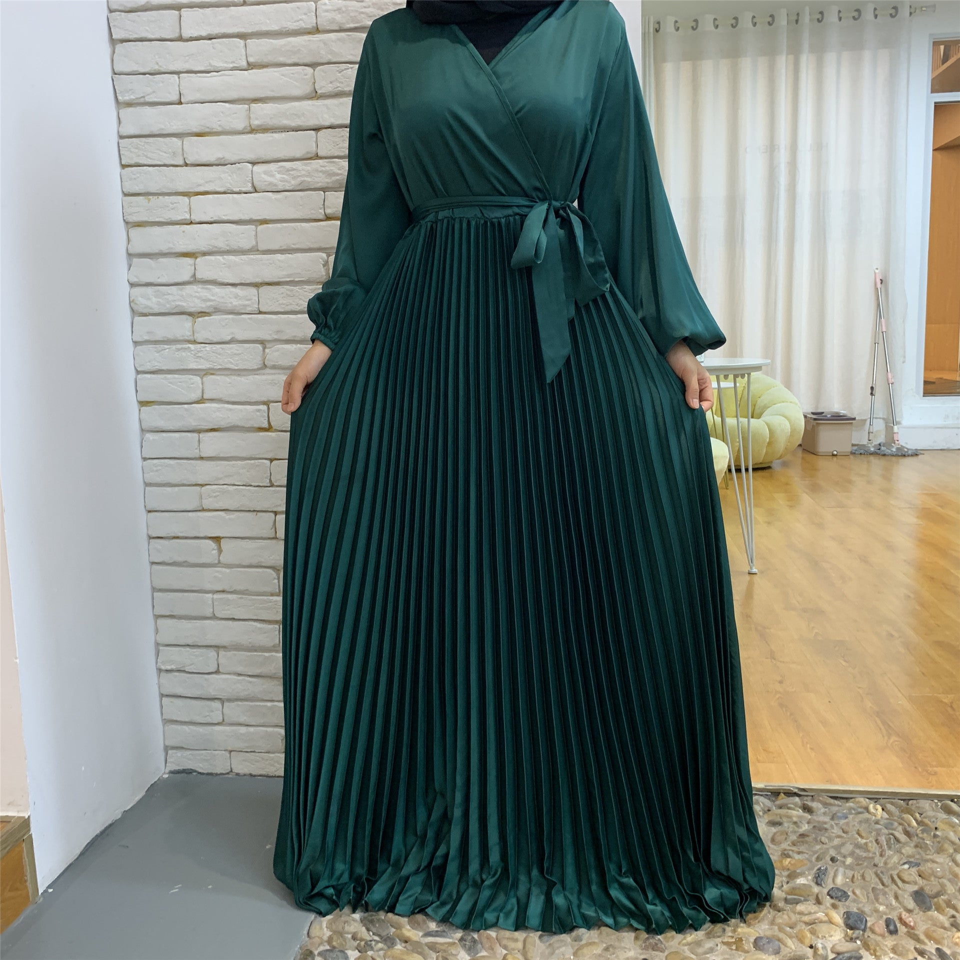 Fashion V Neck Pleated Skirt Dress - Trendy Women's Clothing