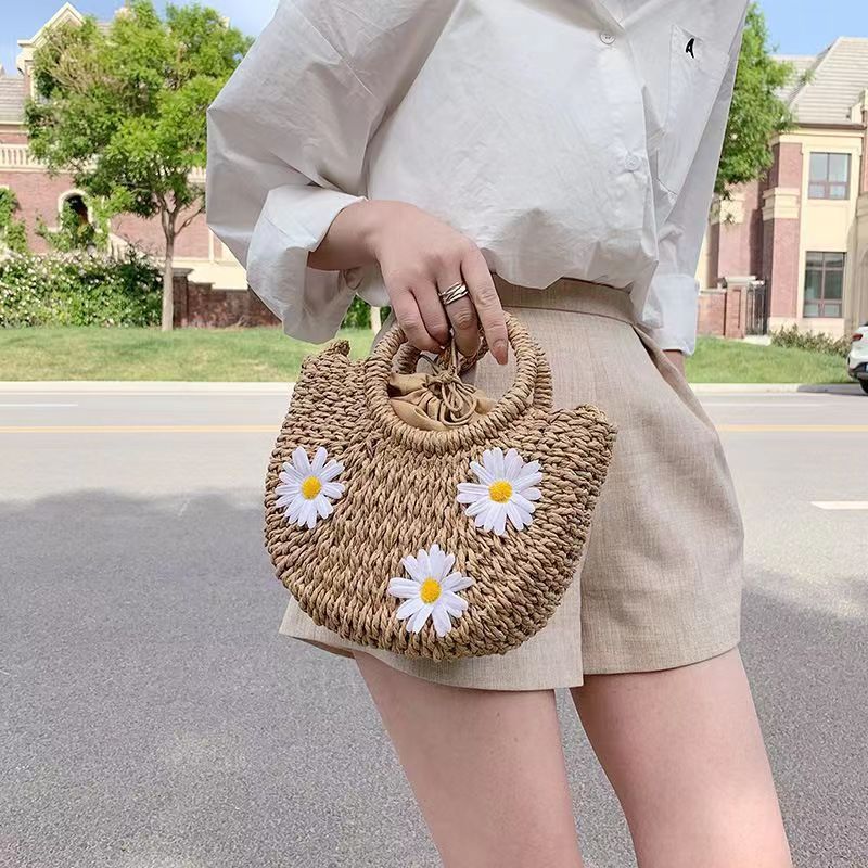 Women's Fashion Daisy Crossbody Portable Straw-weaved Bag
