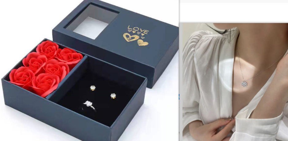 Magnetic Four Leaf Clover Necklace - Transforming Heart Pendant Jewelry