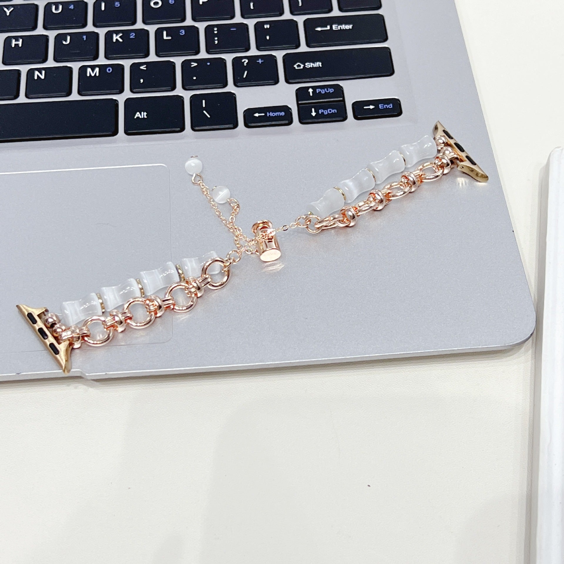 Luxury Buckle High-rise Ornament Chain Strap - Premium Quality
