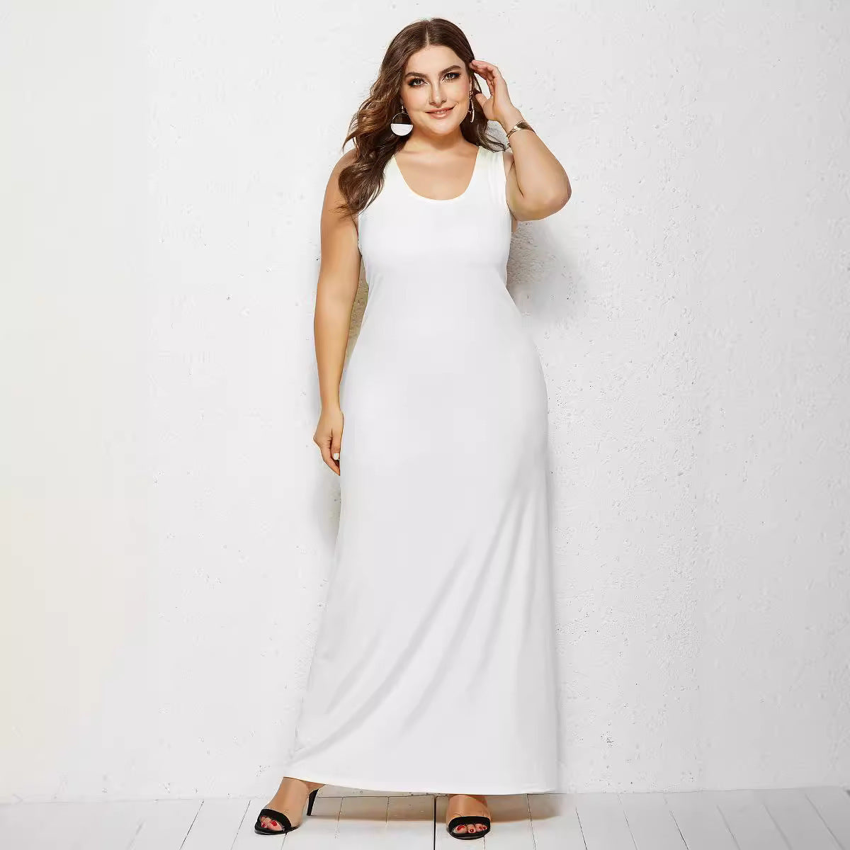 Plus Size Knitted Dress - Stylish & Comfortable