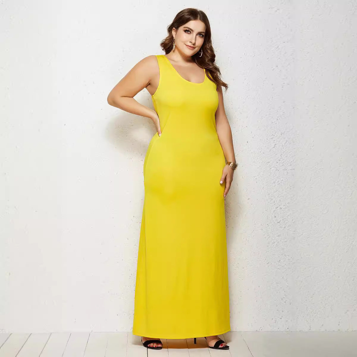 Plus Size Knitted Dress - Stylish & Comfortable