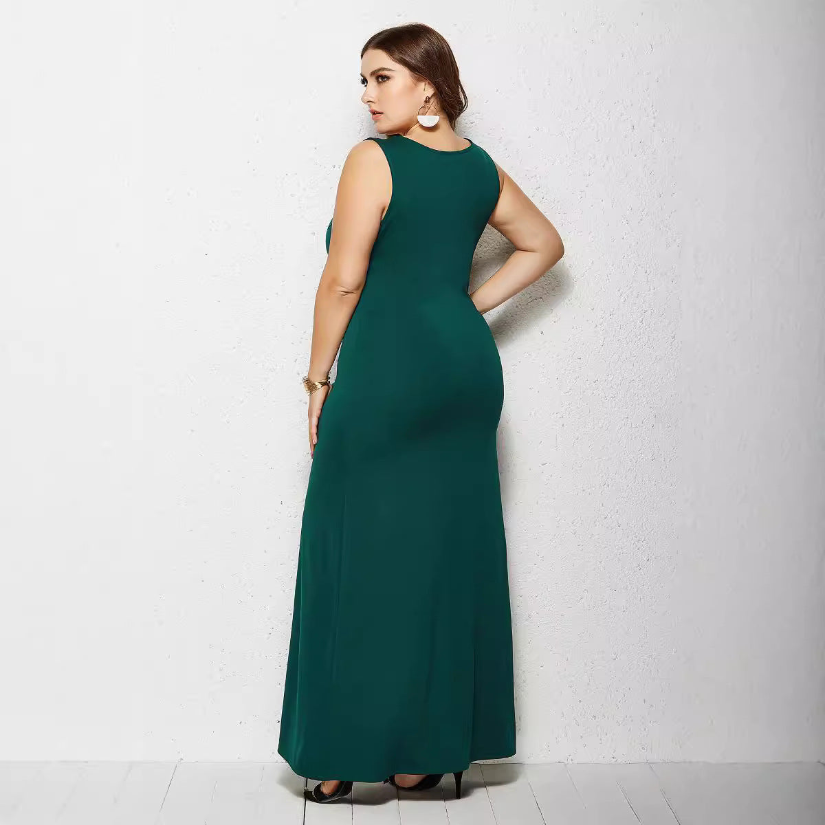 Plus Size Knitted Dress - Stylish & Comfortable