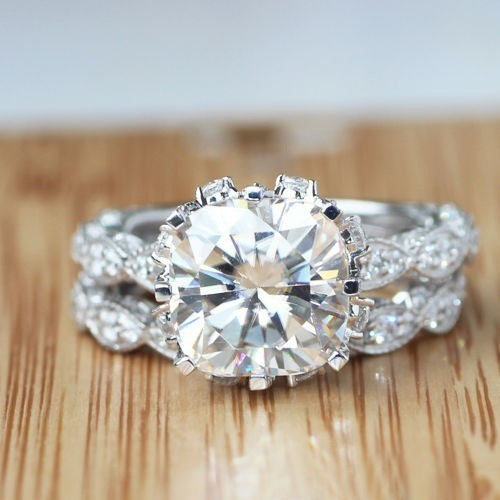 Zircon Statement Rings - Elegant Women's Fashion Jewelry