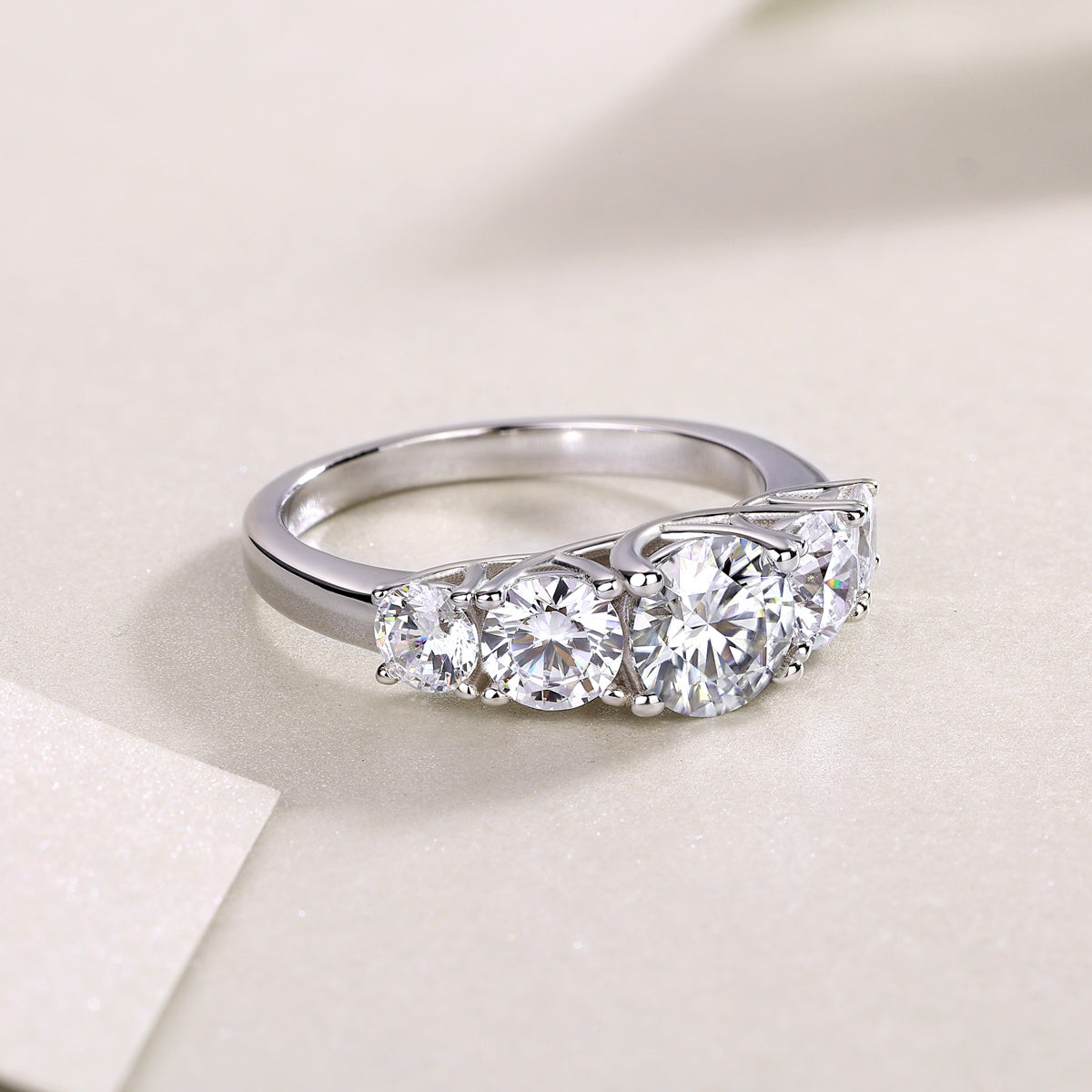 Moissanite Silver Ring - Luxury Diamond Alternative Rings