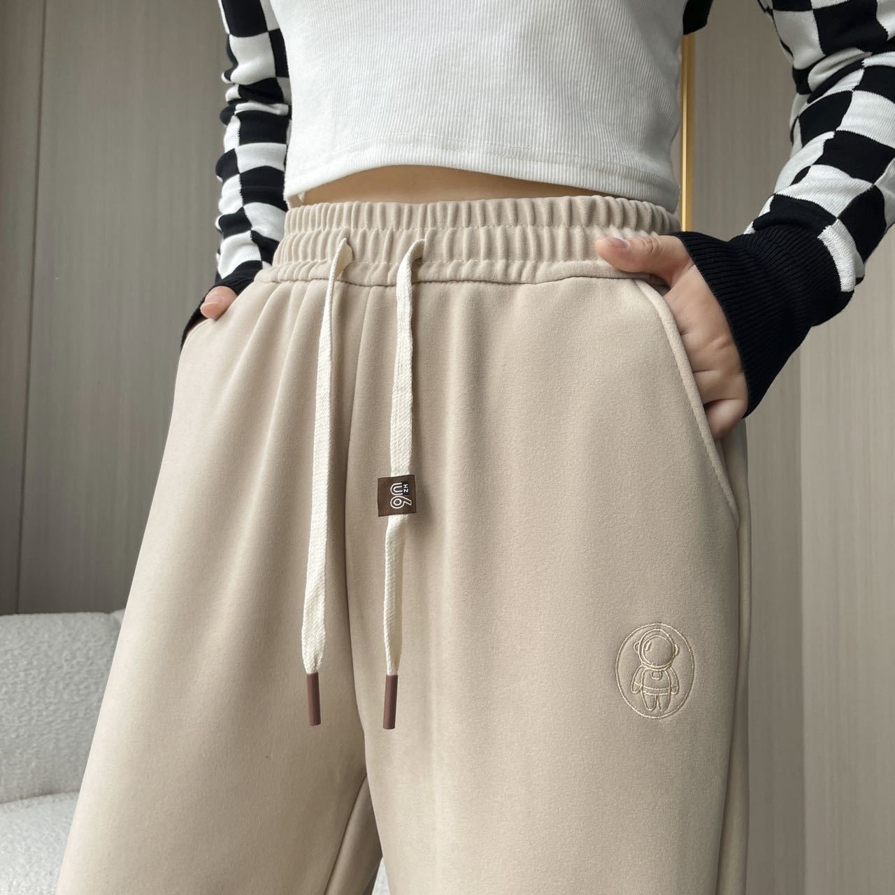 Women's Windproof Sweatpants