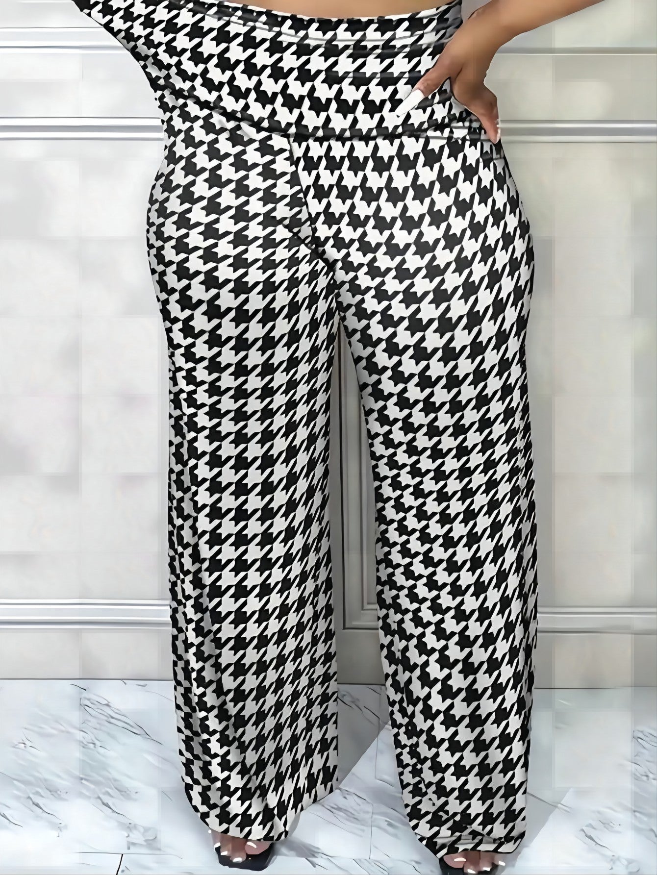 Plus Bird Check Comfortable Loose Women's Straight Leg Pants