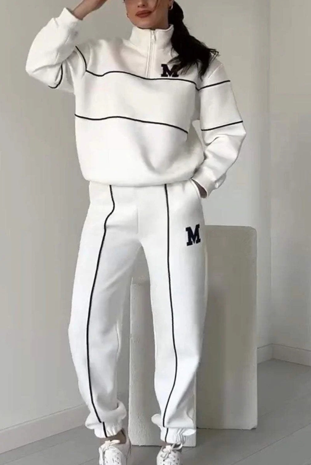 Women's 2 Piece Lounge Set - Comfortable & Stylish Sweatsuit